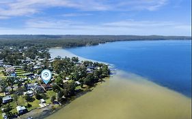 Bayview I Absolute Waterfront With Jetty I 5 Mins To Hyams Beach